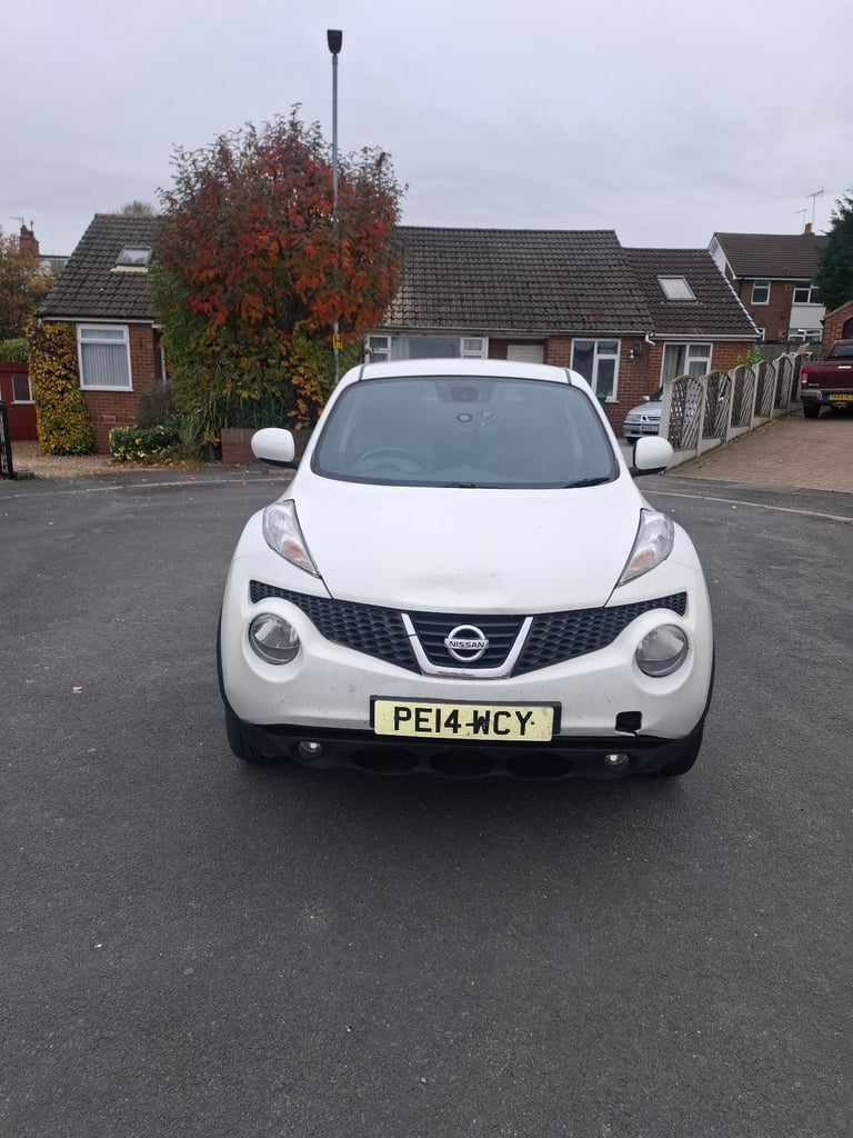Nissan, JUKE, Hatchback, 2014, Manual, 1461 (cc), 5 doors