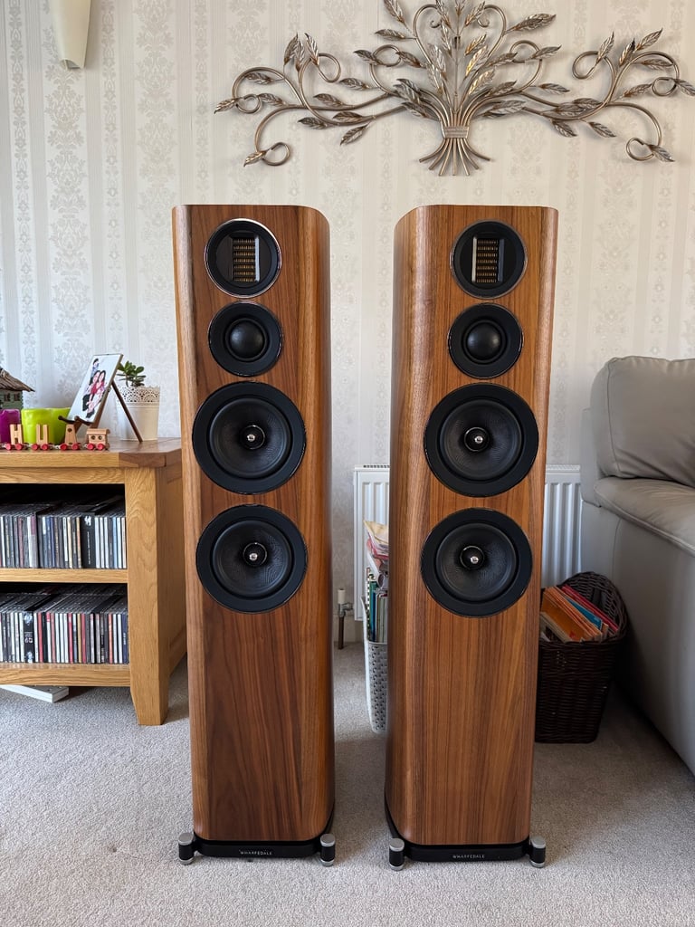 Wharfedale EVO4.4 Floorstanding Speakers