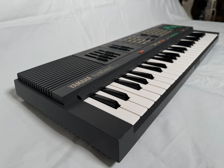 Yamaha Portasound PSS-360 Digital Synthesizer Keyboard