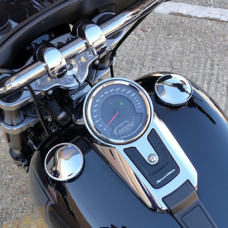 2021 Harley-Davidson FLSB Sport Glide 1745 – Stunning Condition, Low Mileage FSH