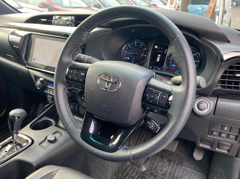 2025 Toyota Hilux Invincible X D/Cab Pick Up 2.8 Hybrid 48V Auto Double Cab Pick-up Diesel Automatic