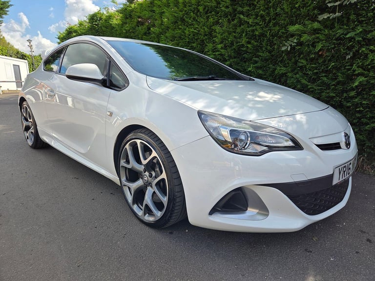 VAUXHALL ASTRA GTC 2.0 T VXR 2016