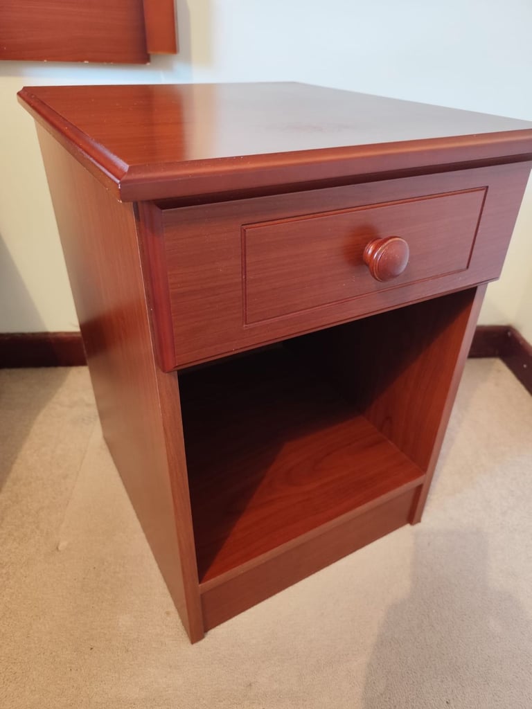 2 x mahogany bedside tables