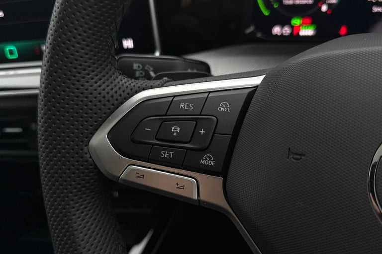 2025 Volkswagen Golf 1.5 TSI 272 GTE eHybrid 5dr DSG **PAN ROOF, HEADS UP** Hatchback PETROL/ELEC...