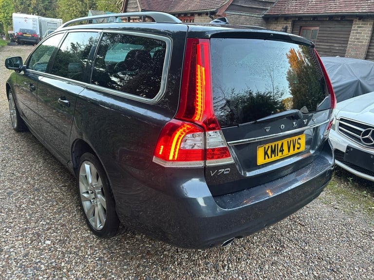 VOLVO V70 2.4 D5 SE Lux 2014