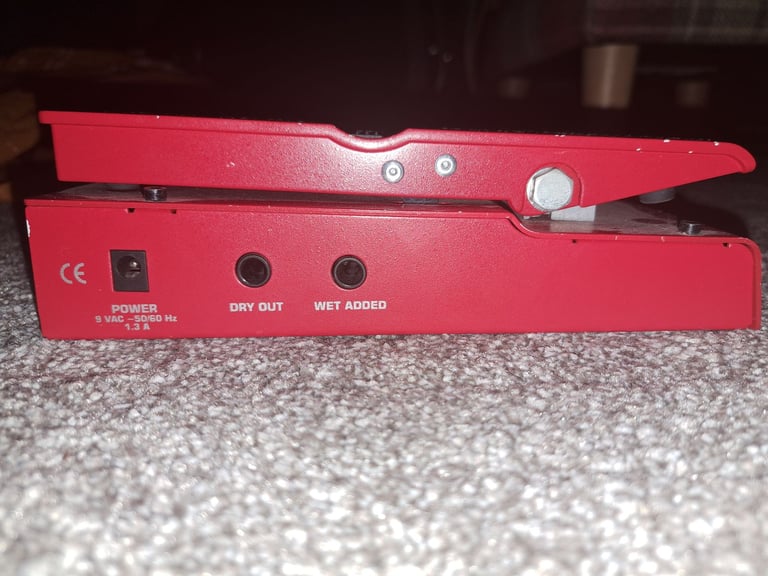 Digitech Whammy 4 pitch shifter guitar pedal