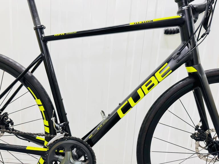 CUBE ATTAIN Size/L Road Bike Tiagra Grouoset Super LW