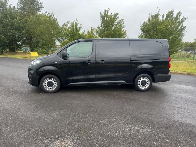 VAUXHALL VIVARO 1.5 Turbo D 2900 Dynamic 2022
