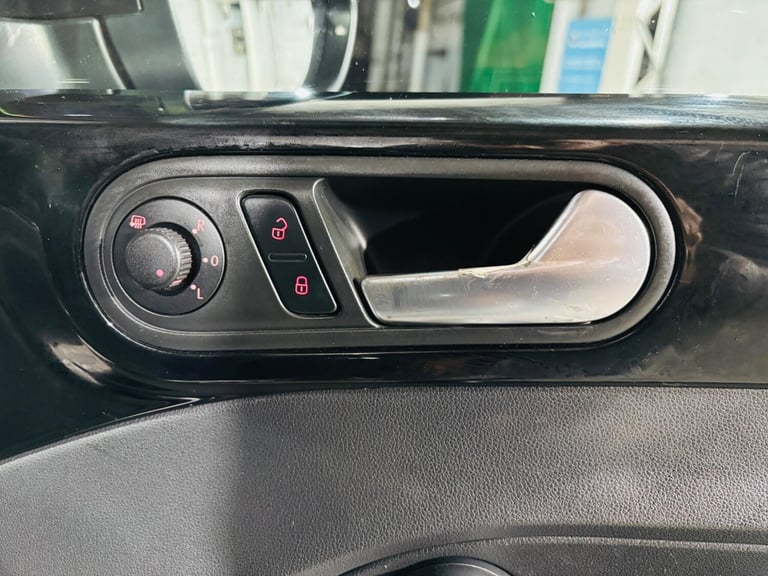 2012 Volkswagen Beetle 1.2 TSI Design 3dr DSG HATCHBACK PETROL Automatic