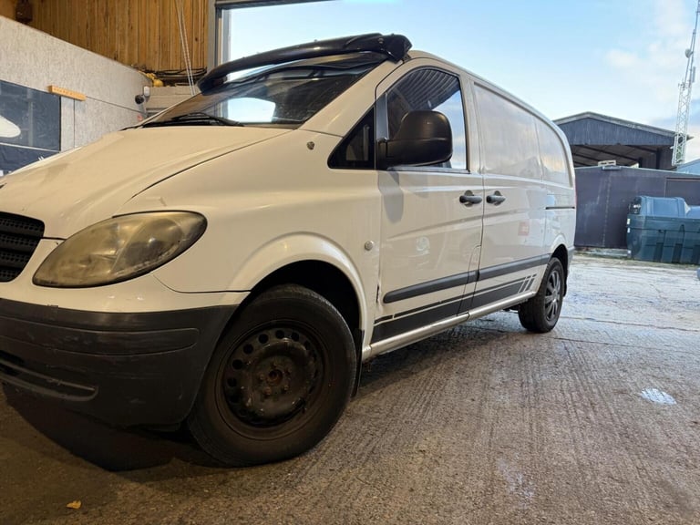 MERCEDES-BENZ VITO 2.1 111CDI Compact Panel Van SWB 5dr 2009