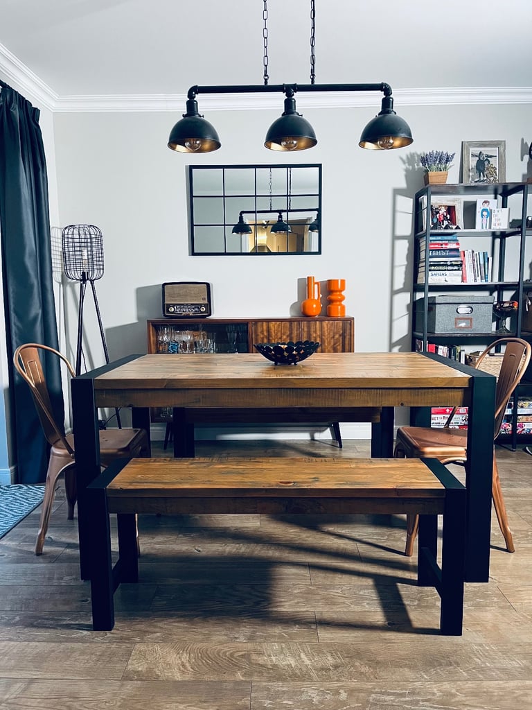 Beautiful fully refurbished 6 person solid oak dining table set in urban/ industrial style