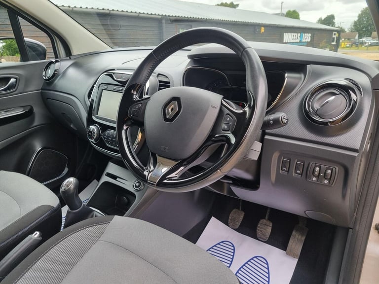 2014 Renault Captur 1.5 dCi ENERGY Dynamique S MediaNav Euro 5 (s/s) 5dr HATCHBACK Diesel Manual