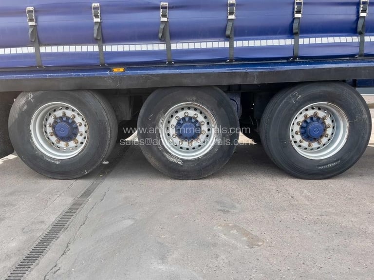 SDC 4725MM TRI AXLE CURTAINSIDE TRAILER 