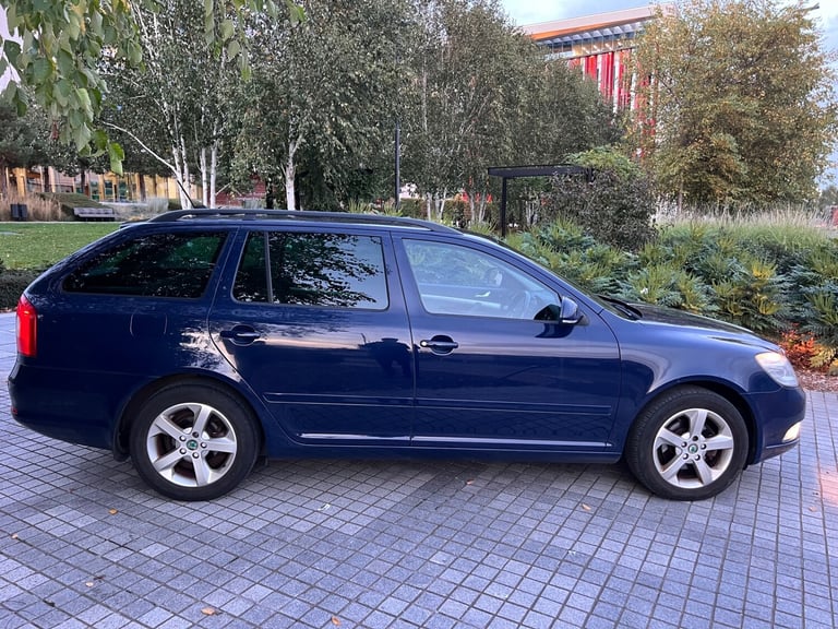 2011 Skoda Octavia 1.6 TDI CR SE Plus 5dr ESTATE Diesel Manual