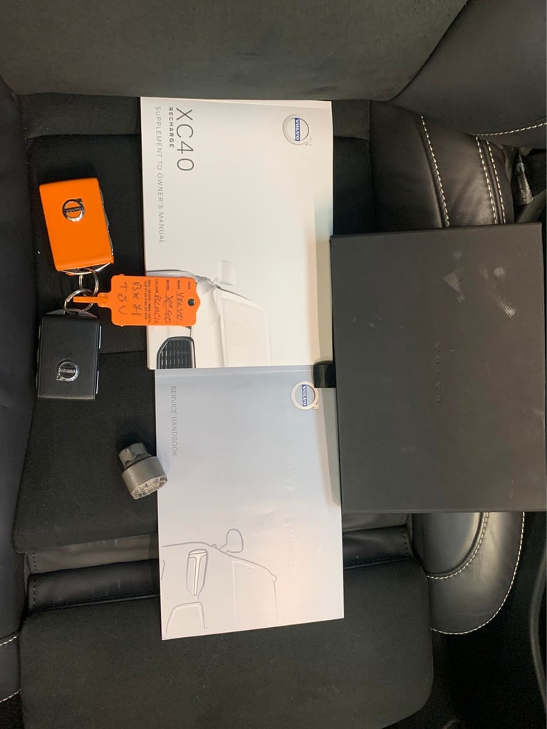 2021 Volvo XC40 1.5 T5 Recharge PHEV R DESIGN 5dr Auto ESTATE PETROL/ELECTRIC Automatic