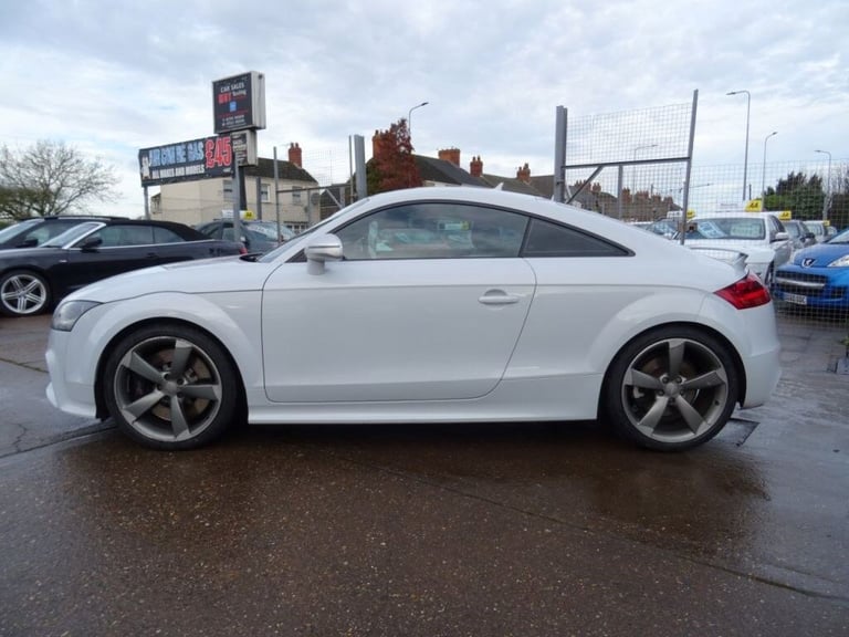 Audi TT 2.5T FSI TT RS Quattro 2dr S Tronic EXCELLENT SERVICE HISTORY Petrol