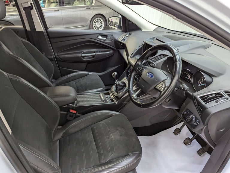 2017 Ford Kuga 2.0 Kuga Titanium TDCi 4x4 4WD 5dr SUV Diesel Manual