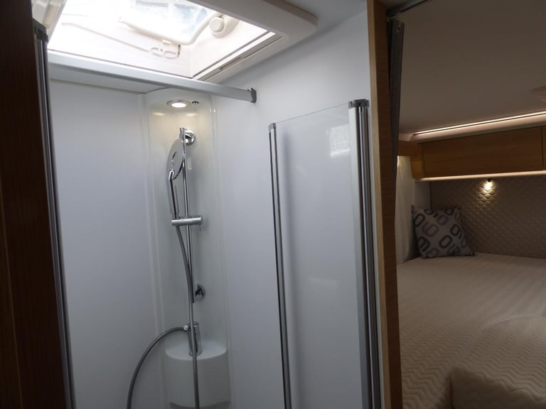 Adria Coral 670 DL 60Y DIESEL AUTOMATIC 2025