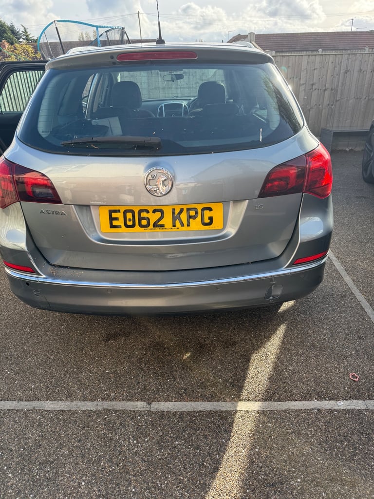 Vauxhall, ASTRA, Estate, 2012, Other, 1598 (cc), 5 doors