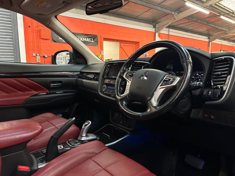  Mitsubishi Outlander 2.0h 12kWh GX5h CVT 4WD Euro 6 (s/s) 5dr Petrol/Electric Hybrid Automatic