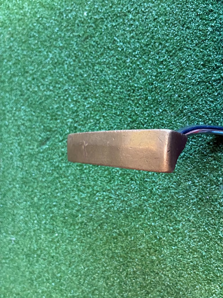 Ping BZ8 putter with thick grip