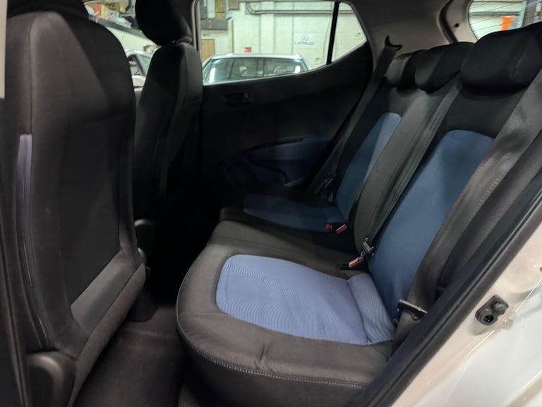 2015 Hyundai i10 1.0 SE Euro 5 5dr HATCHBACK Petrol Manual