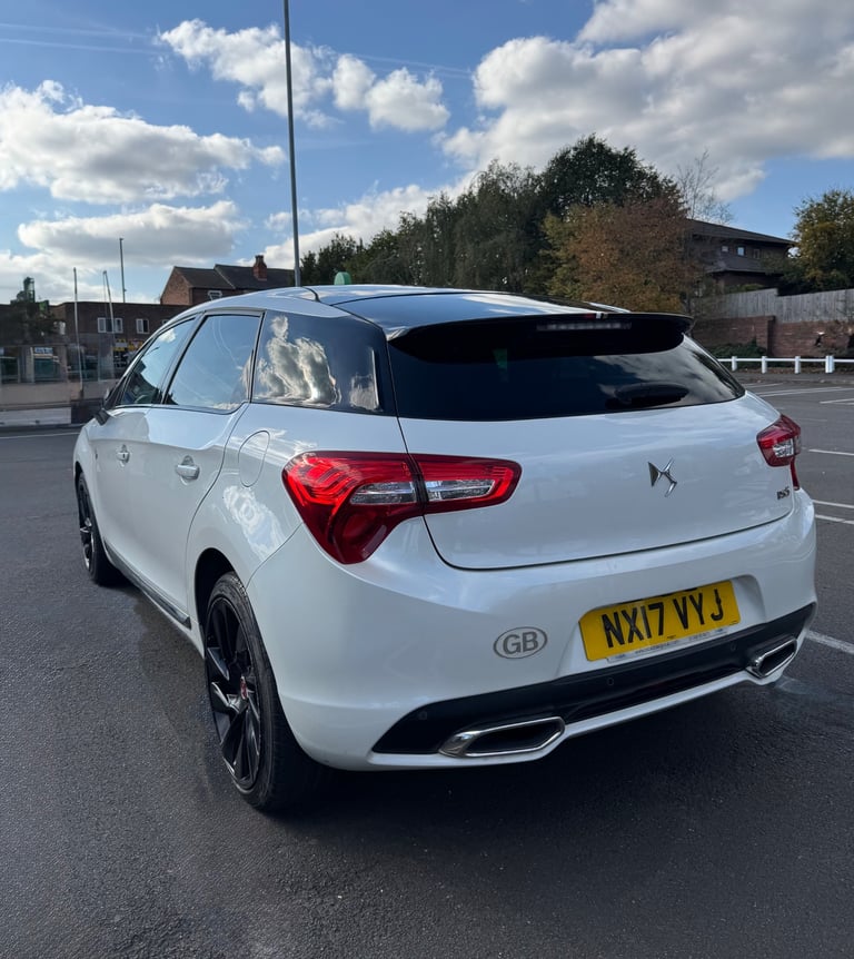 2017 DS5 2.0 BLUEHDi 180 BHP Performance Line – Luxury ** Performance! 