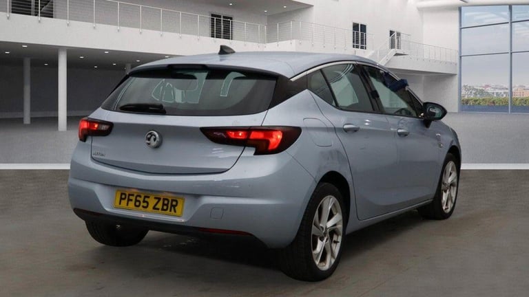 Vauxhall Astra 1.4i SRi Nav Euro 6 5dr Petrol Manual