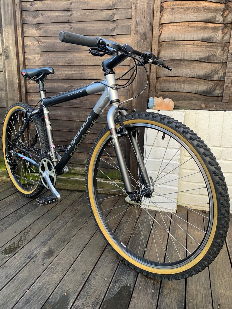 Retro Ridgeback Cyclone 26” Wheel Mountain Bike (Fully Serviced) 