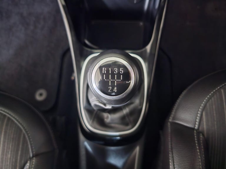 2013 Vauxhall ADAM 1.2 ecoFLEX 16v GLAM Euro 5 (s/s) 3dr HATCHBACK Petrol Manual