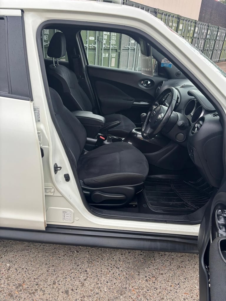 2016 Nissan Juke 1.5 dCi N-Connecta 5dr HATCHBACK Diesel Manual