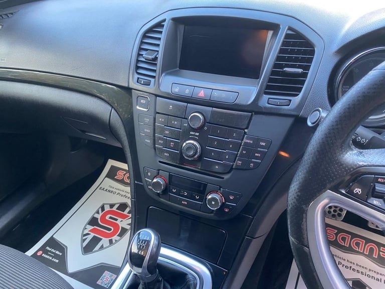 2012 Vauxhall Insignia 2.0 CDTi ecoFLEX SRi VX Line Nav Sports Tourer 5dr Diesel Manual Euro 5 (s... - Image 12