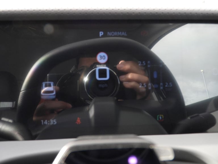 2025 MG MG S5 49kWh SE SUV 5dr Electric Auto (170 ps) HATCHBACK Electric Automatic