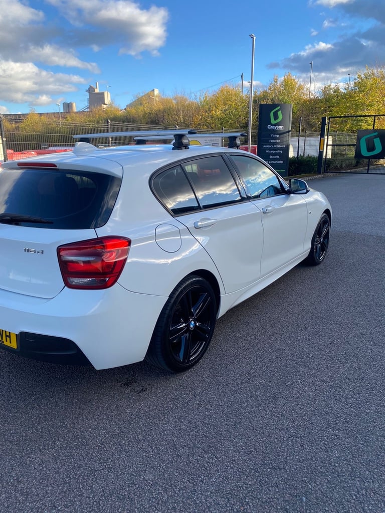 BMW, 1 SERIES, Hatchback, 2013, Manual, 1995 (cc), 5 doors