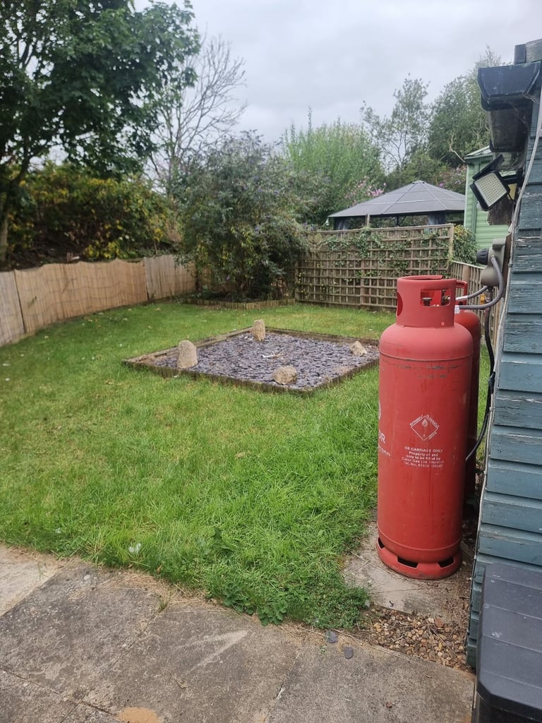 Willerby Salisbury Static Caravan 35 x 12 2 bedroom sited PRIVATE SALE