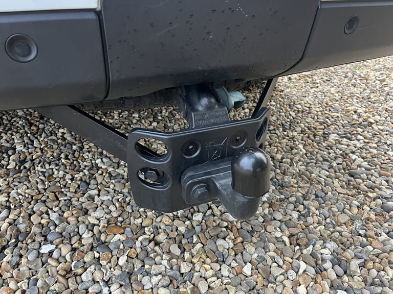 LAND ROVER DISCOVERY 4 3.0 SD V6 XS 2014