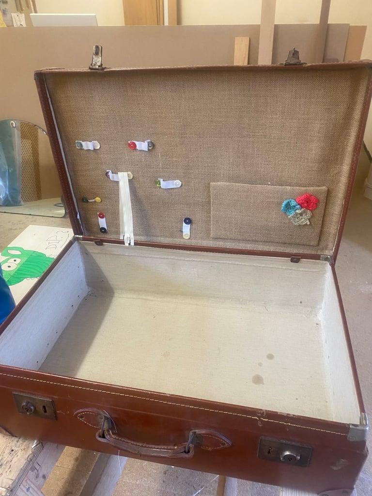 Old leather suitcase 
