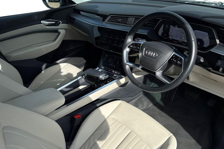 2022 Audi e-tron Sportback Technik 50 quattro 230,00 kW SUV ELECTRIC Automatic
