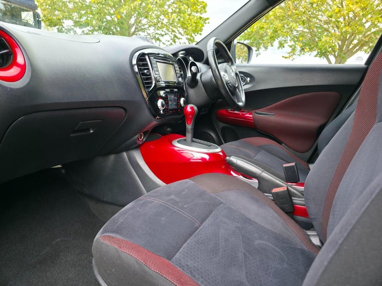 2016 Nissan Juke 1.6 N-Connecta XTRON Euro 6 5dr HATCHBACK Petrol Automatic