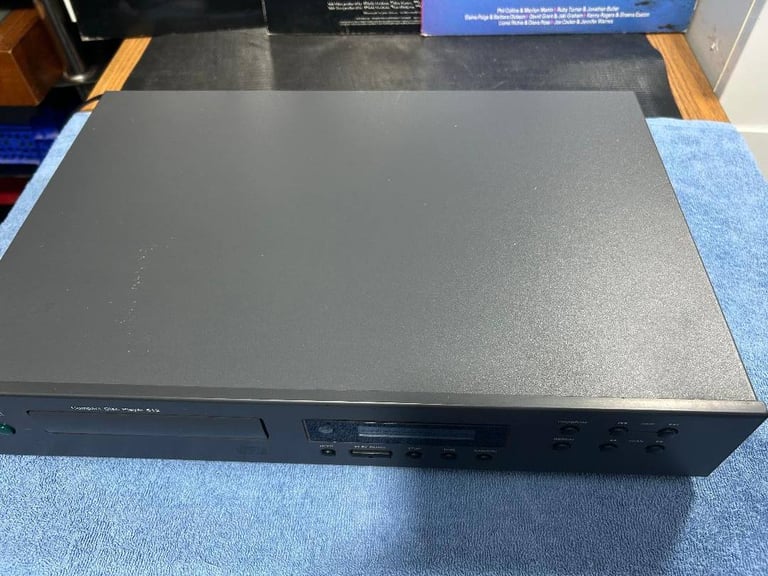 PENDING. NAD 512 CD Player one issue