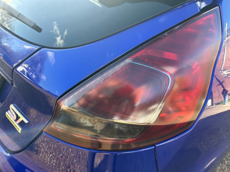 2014 Ford Fiesta 1.6T EcoBoost ST-2 3dr (182 ps) Hatchback Petrol Manual