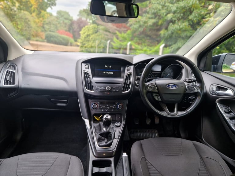 2015 Ford Focus 1.6 TDCi 115 Titanium 5dr HATCHBACK Diesel Manual - Image 16