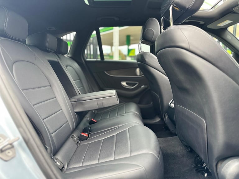 2017 Mercedes-Benz GLC 2.1 GLC220d AMG Line (Premium Plus) G-Tronic 4MATIC Euro 6 (s/s) 5dr ESTAT...