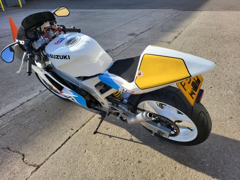 1989 F SUZUKI RGV250 VJ21 RGV 250 CLASSIC RETRO TWO STROKE PEPSI RACE REPLICA
