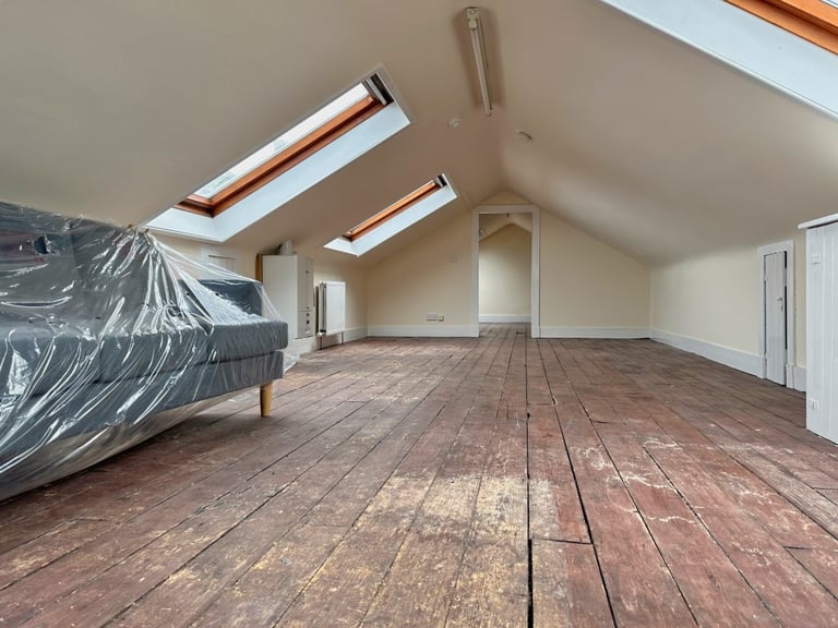 5 bedroom flat in Broad Street, Fraserburgh, Aberdeenshire, AB43 9AU