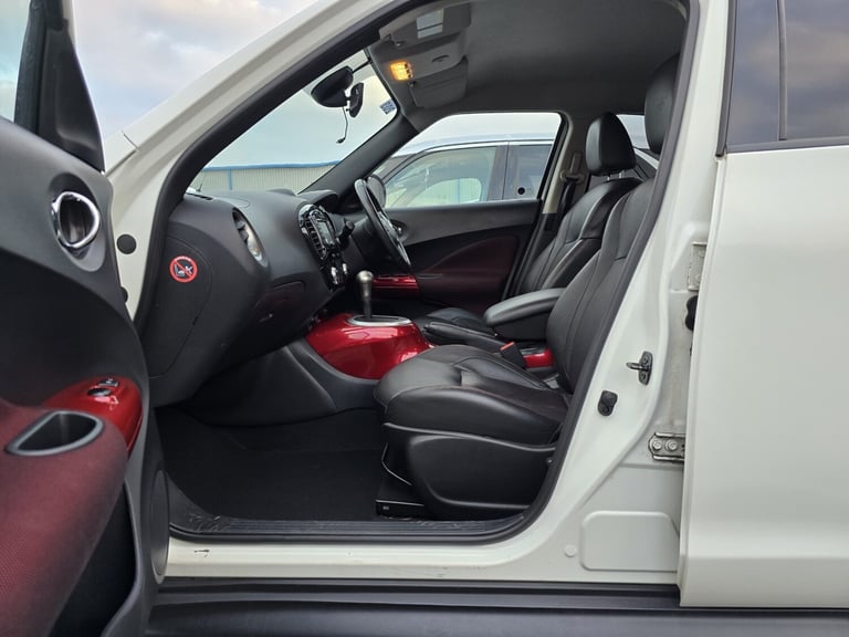 2013 Nissan Juke 1.6 Tekna 5dr CVT HATCHBACK Petrol Automatic