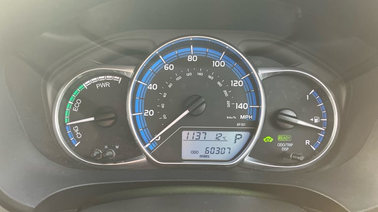 2016 Toyota Yaris 1.5 Hybrid Design 5dr CVT HATCHBACK PETROL/ELECTRIC Automatic