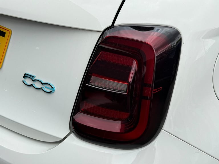 2024 Fiat 500 87kW Red 42kWh 3dr Auto Hatchback Electric Automatic