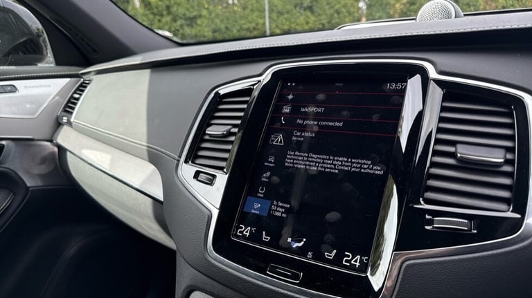 2021 Volvo XC90 Recharge R-Design Pro, T8 AWD plug-in hybrid, 7 Seats Estate Petrol Parallel PHEV...