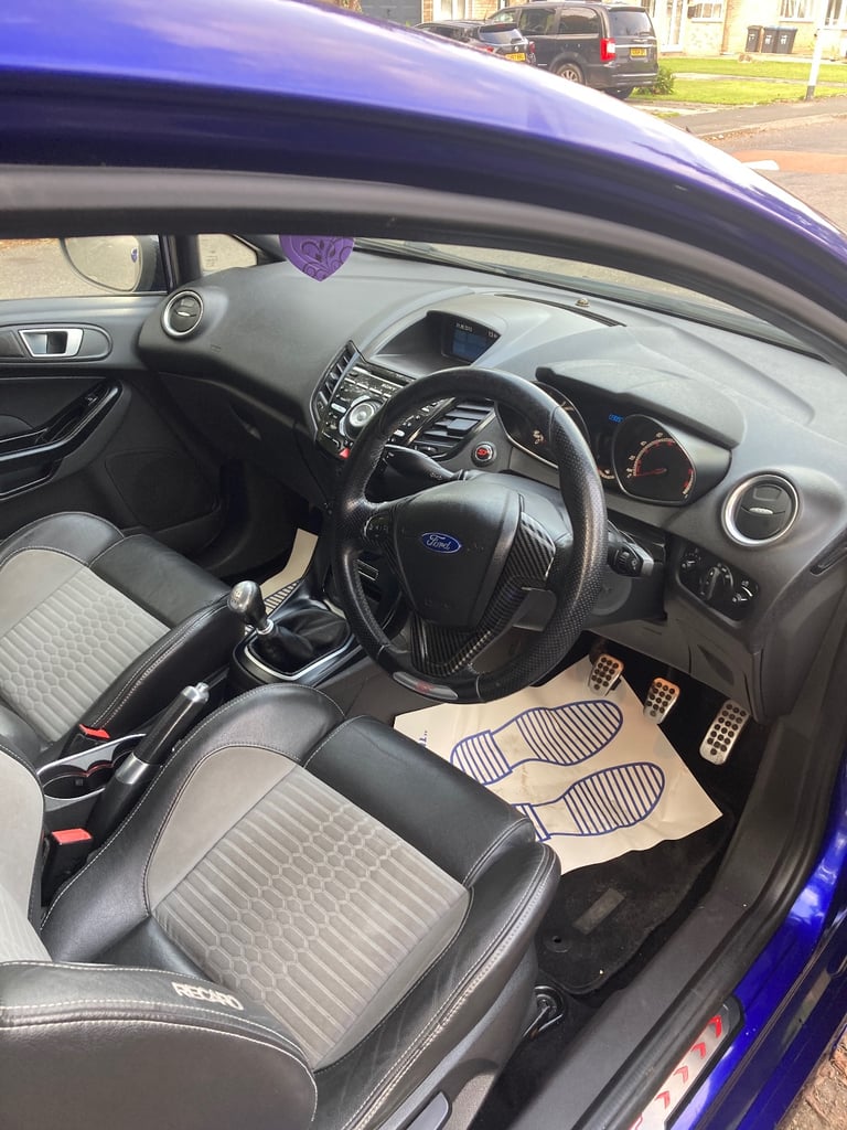 Ford, FIESTA, Hatchback, 2013, Manual, 1596 (cc), 3 doors